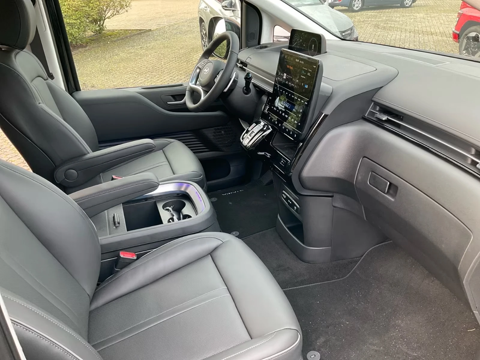 2025 Hyundai Staria STARIA SIGNATURE 224HP 7МЕСТЕН 360 NAVI 246h — 9