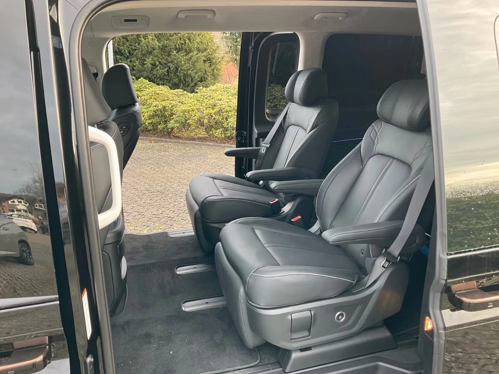 2025 Hyundai Staria STARIA SIGNATURE 224HP 7МЕСТЕН 360 NAVI 246h — 13