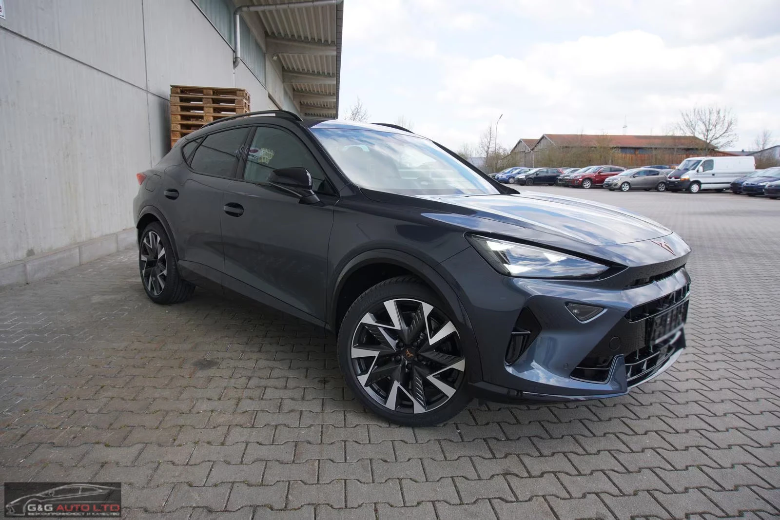 2025 Cupra Formentor 2.0TSI 333HP VZ 4DRIVE PANO CAM MEMO CPLAY 386q — 6