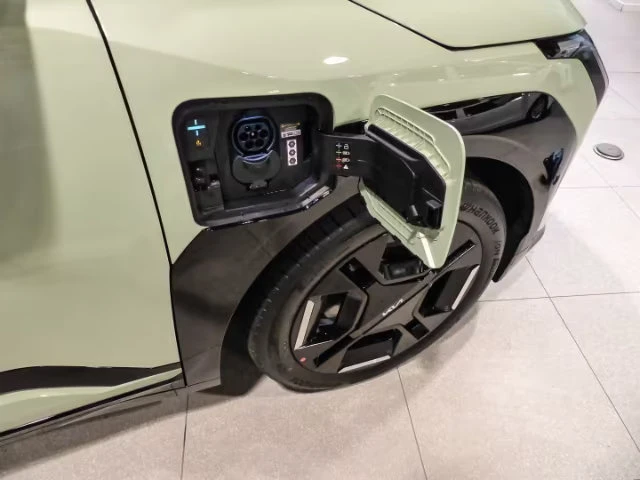 2024 Kia EV3 GT-LINE 204HP PANO 360 HUD MEMO H&K 393q — 16