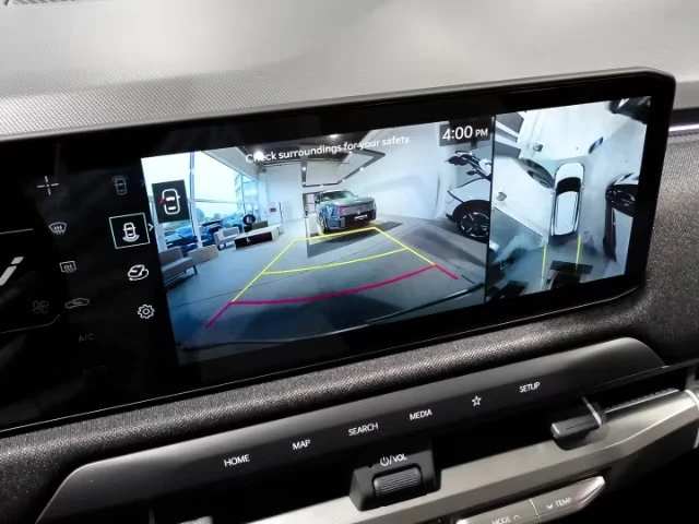 2024 Kia EV3 GT-LINE 204HP PANO 360 HUD MEMO H&K 393q — 8