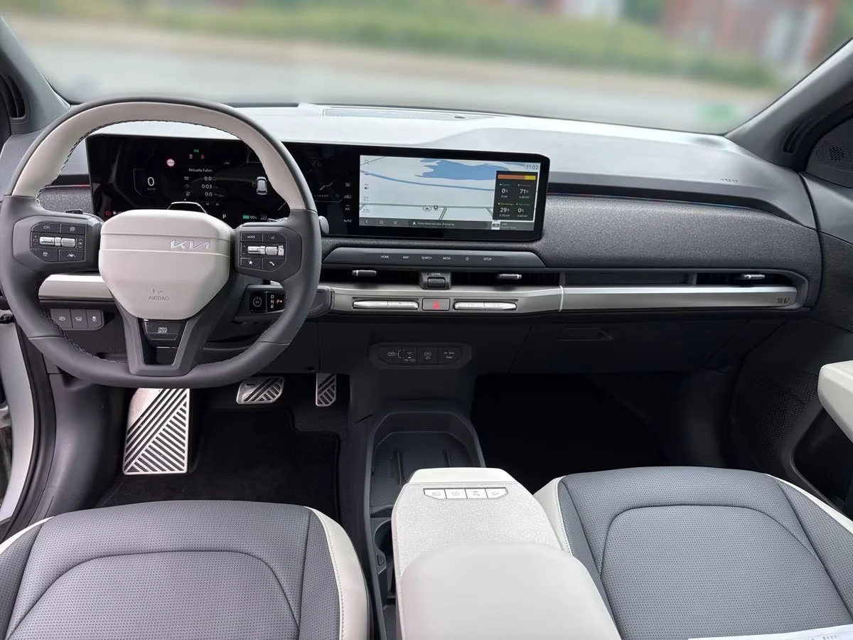 2025 Kia EV3 GT 204HP COMFORT HUD 360 253h — 7