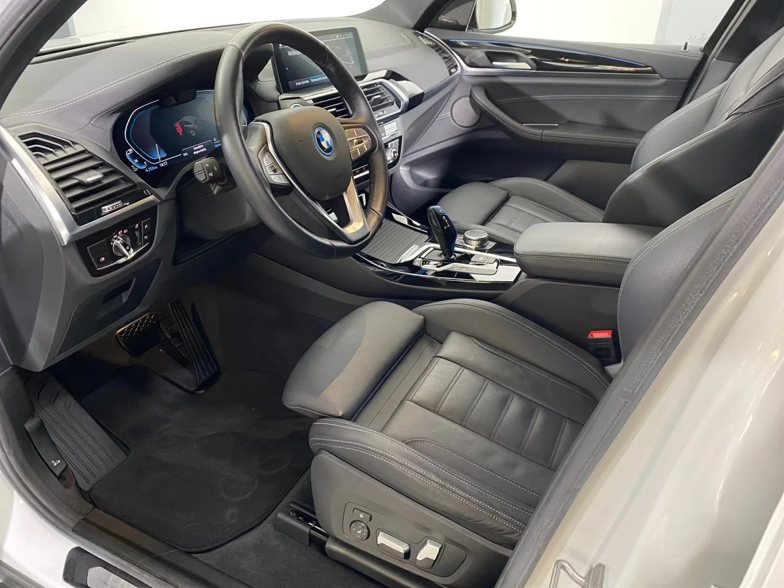 2022 BMW iX3 IMPRESSIVE 286HP PANO H&K MEMO CAM HUD NAVI 393q — 6
