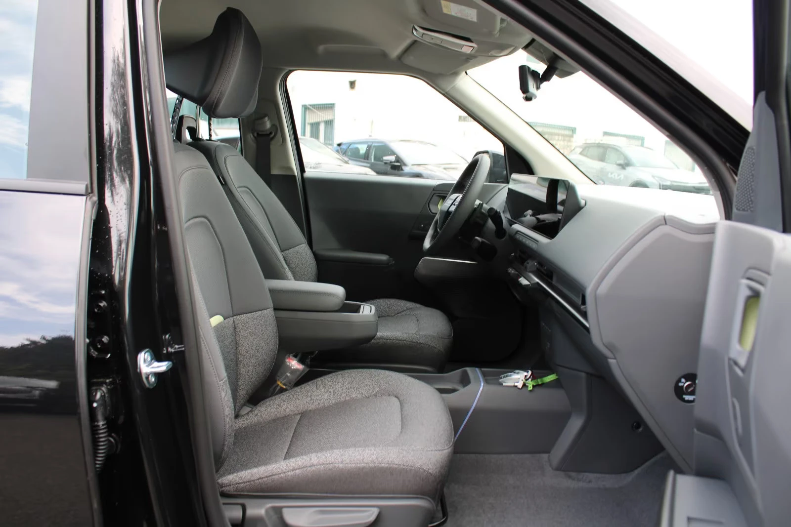2026 Kia EV2 НОВ! AIR 147HP CAM NAVI LED ACC CPLAY 396q — 13