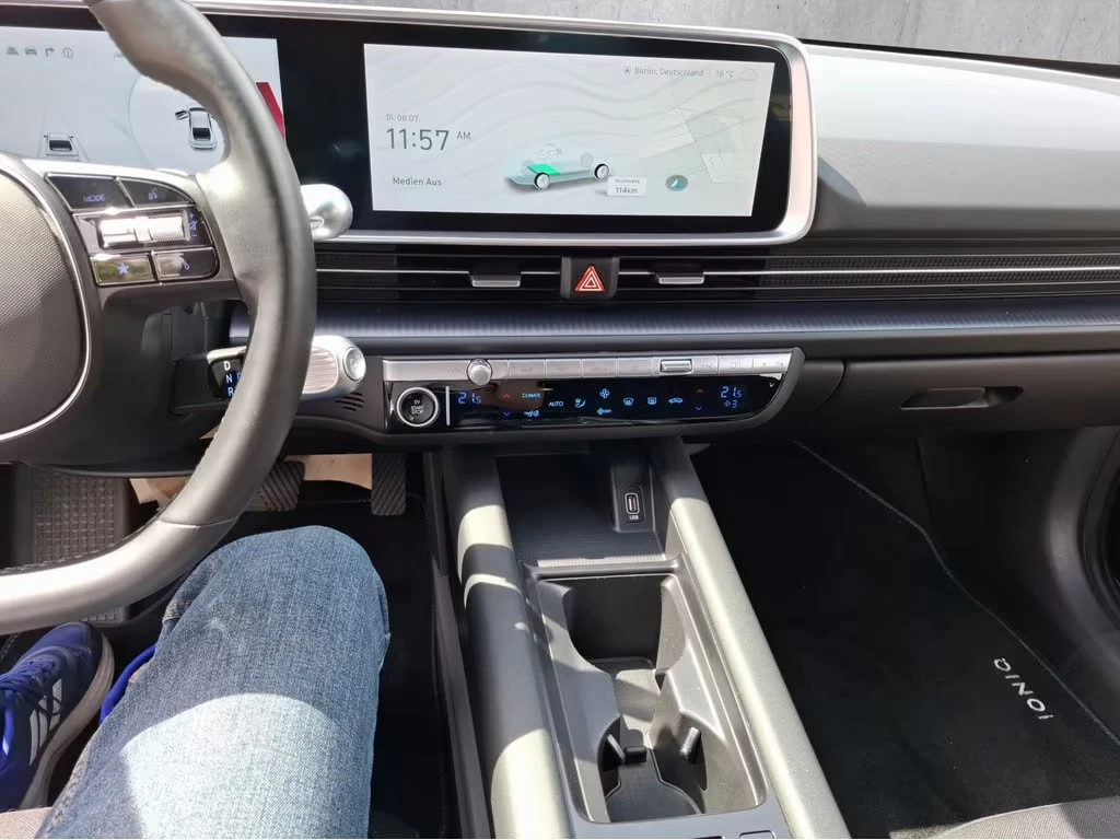 2023 Hyundai IONIQ 6 COMFORT 151HP CAM LED NAVI KLESS CPLAY 401q — 10