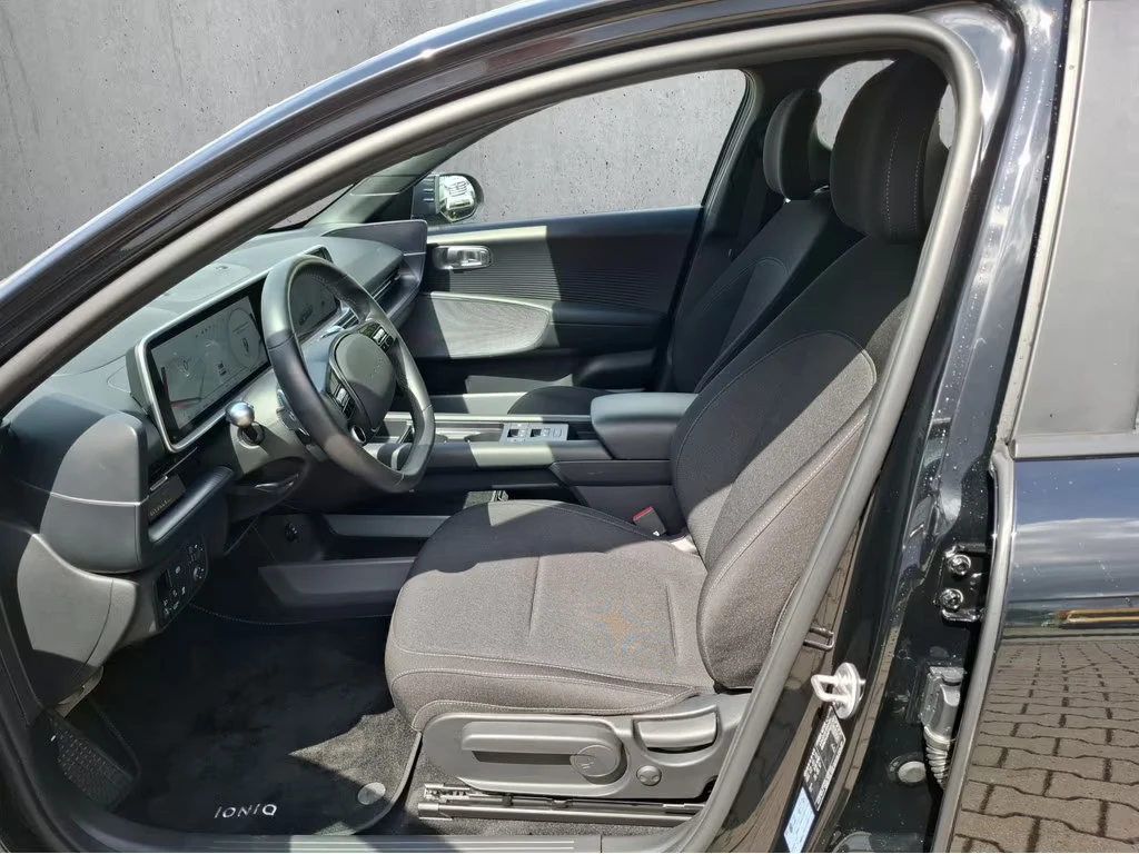 2023 Hyundai IONIQ 6 COMFORT 151HP CAM LED NAVI KLESS CPLAY 401q — 6