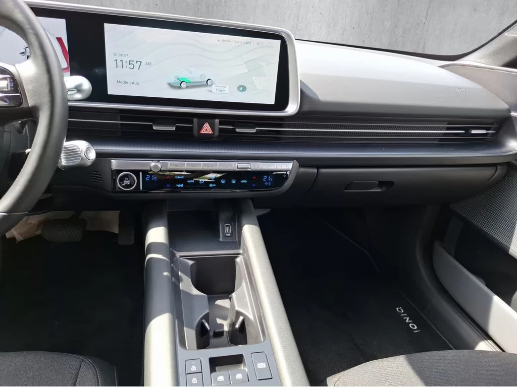 2023 Hyundai IONIQ 6 COMFORT 151HP CAM LED NAVI KLESS CPLAY 401q — 9