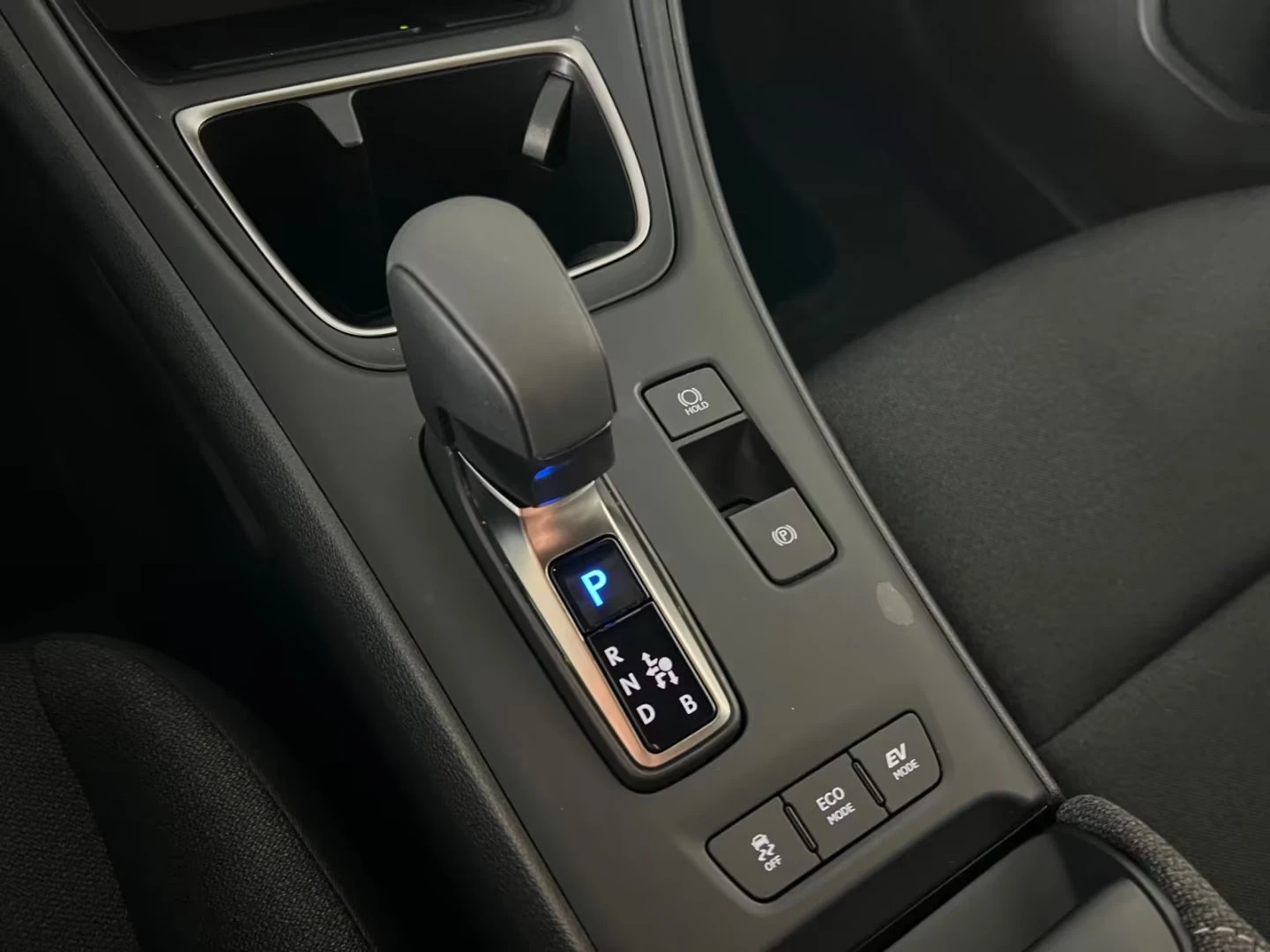 2025 Lexus LBX FWD 136HP CAM NAVI ACC CPLAY LED DIGI 405q — 12
