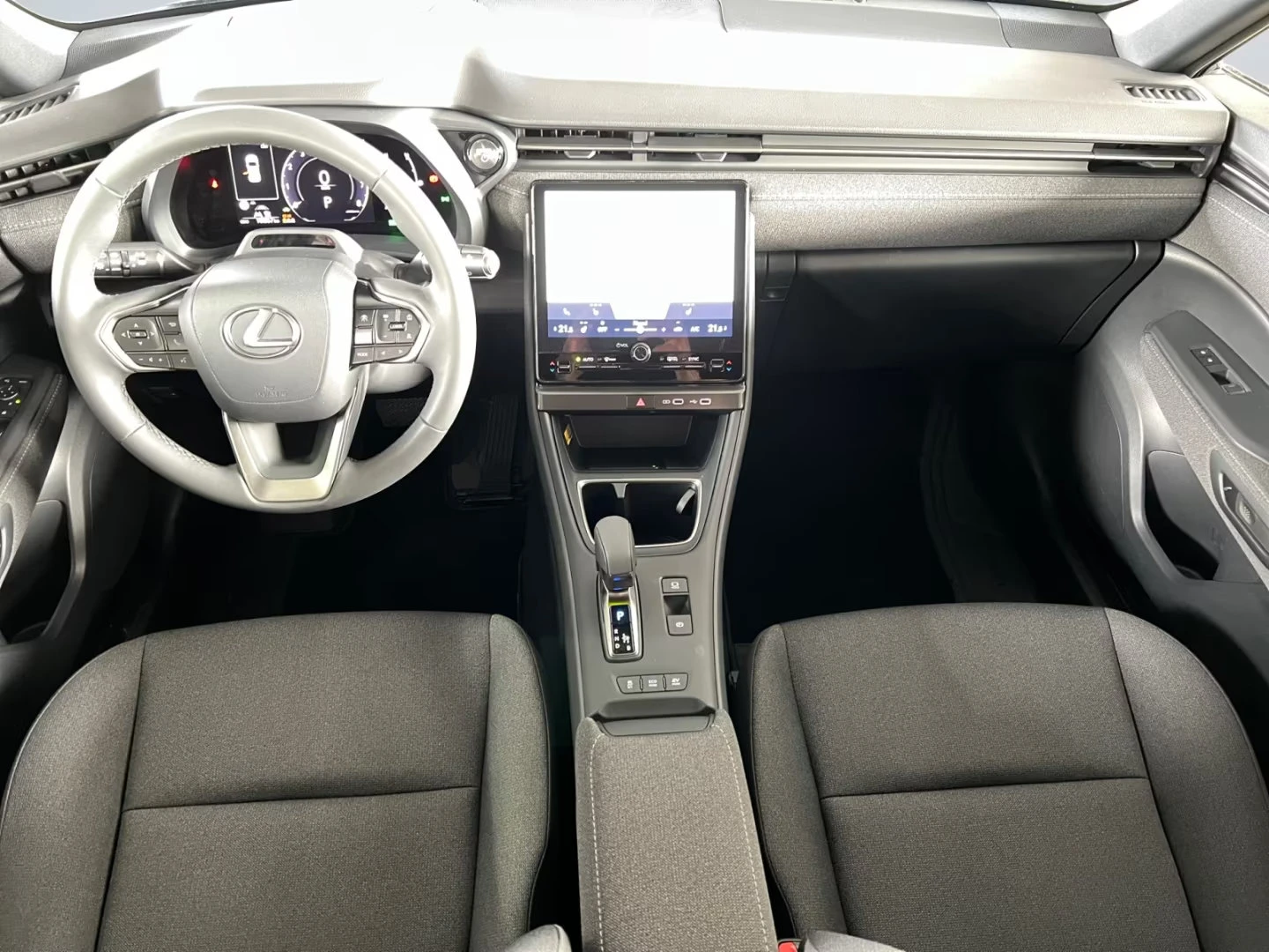 2025 Lexus LBX FWD 136HP CAM NAVI ACC CPLAY LED DIGI 405q — 6