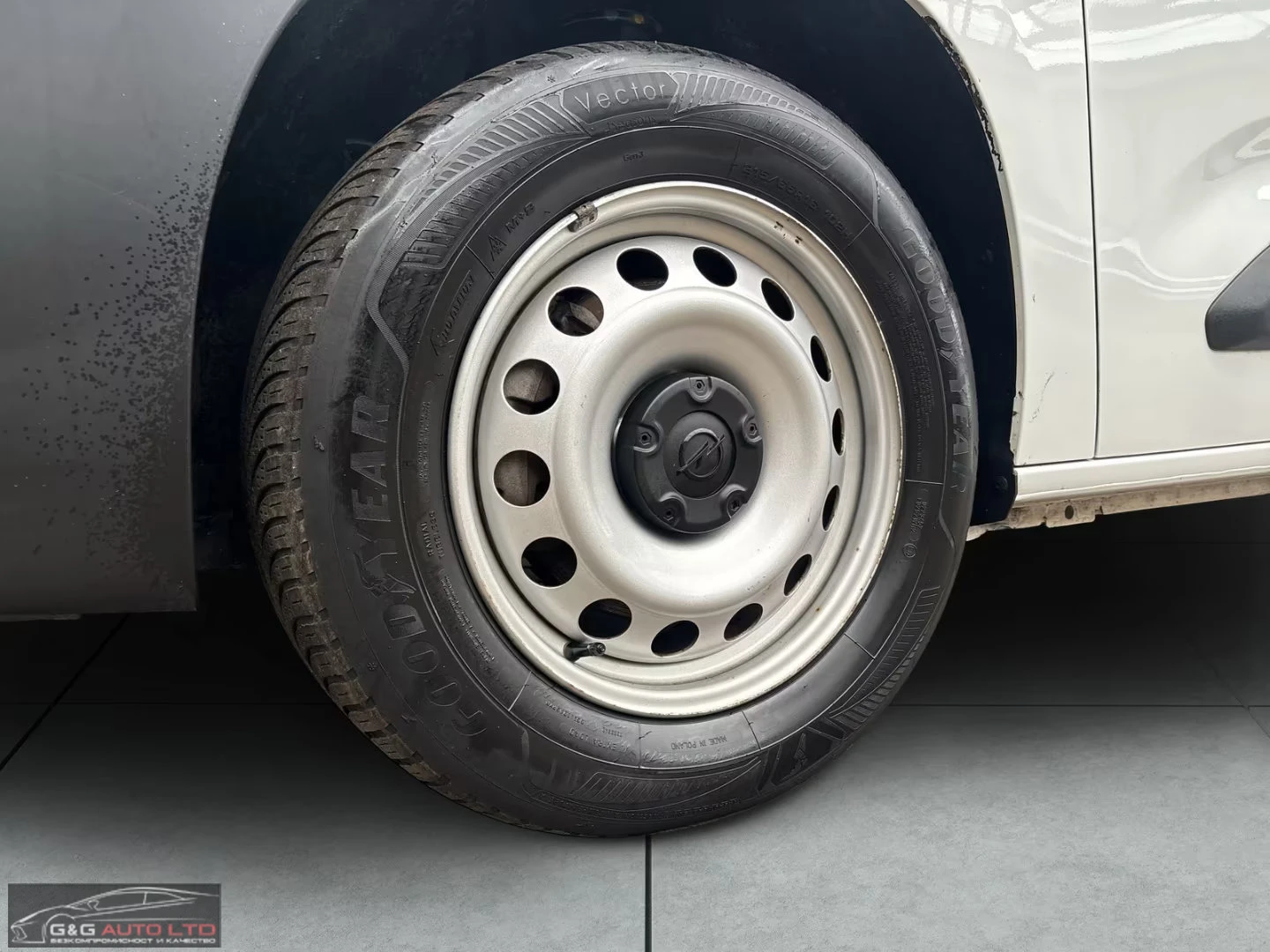 2022 Opel Combo E-CARGO 136HP CAM NAVI CPLAY LED 412q — 13