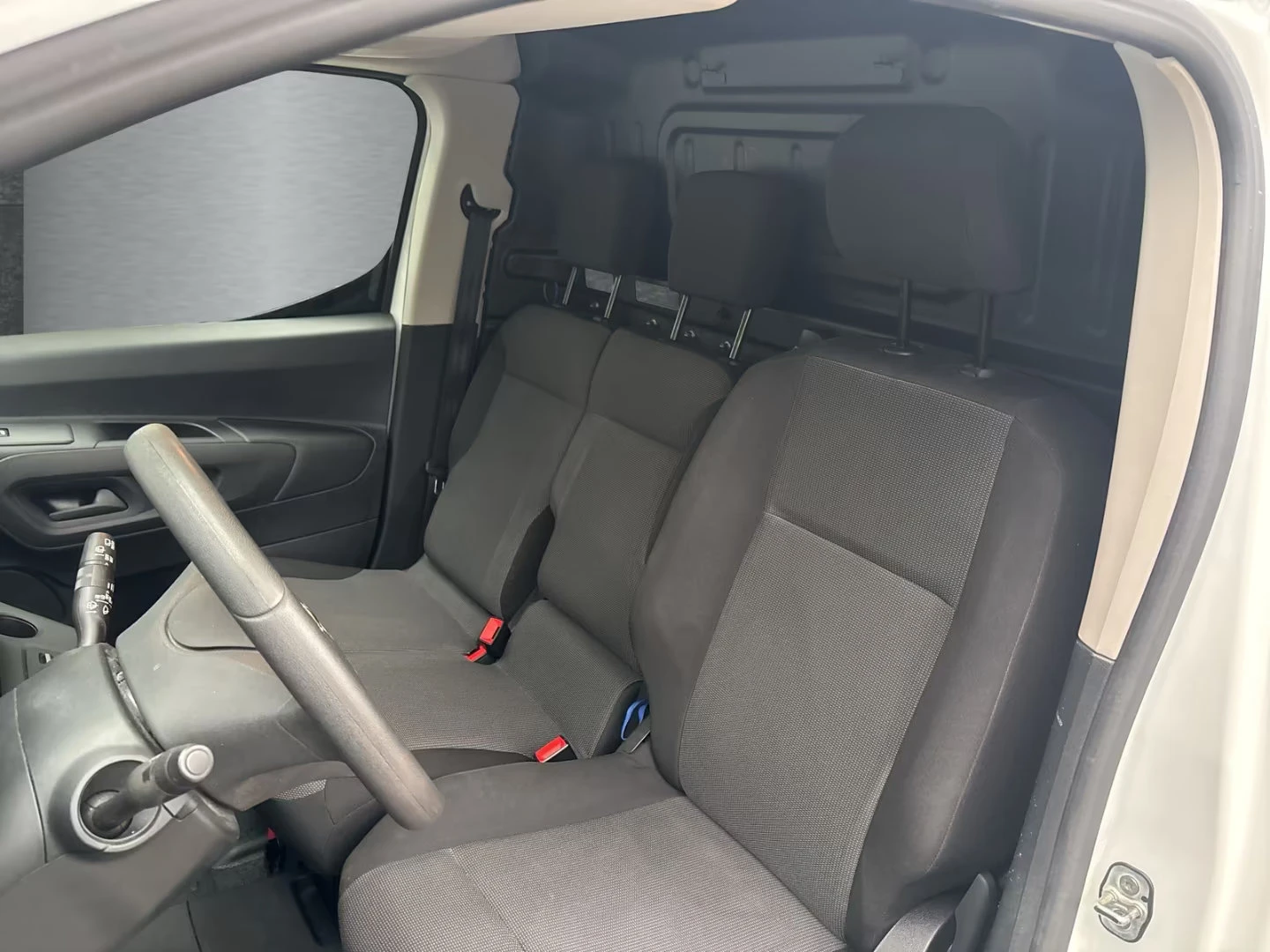 2022 Opel Combo E-CARGO 136HP CAM NAVI CPLAY LED 412q — 8