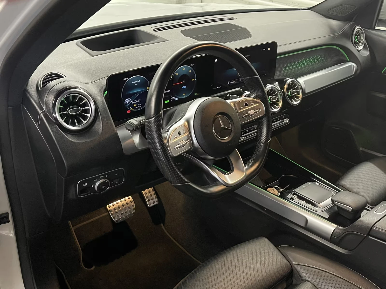 2022 Mercedes-Benz EQB 350 4MATIC 292HP AMG 7S PANO MEMO HUD 415q — 9