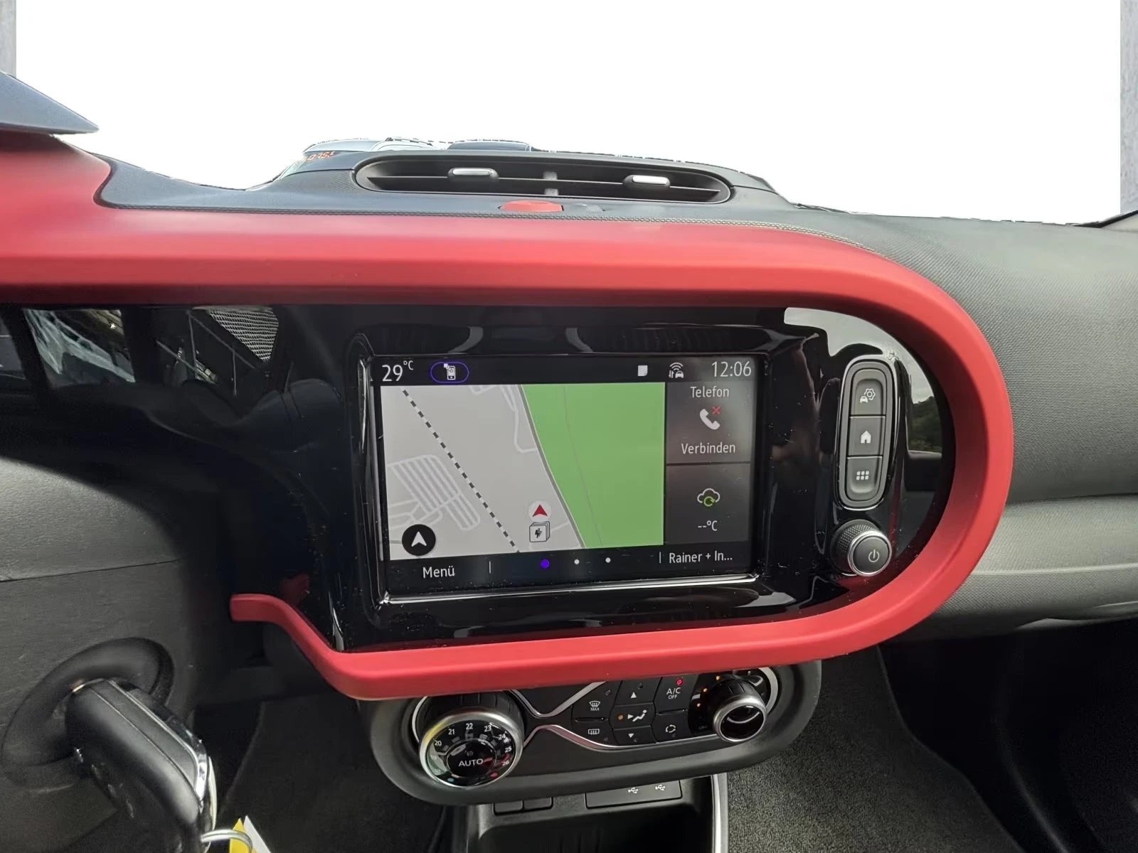 2022 Renault Twingo E-TECH 82HP TECHNO CAM NAVI LED CPLAY 417q — 8