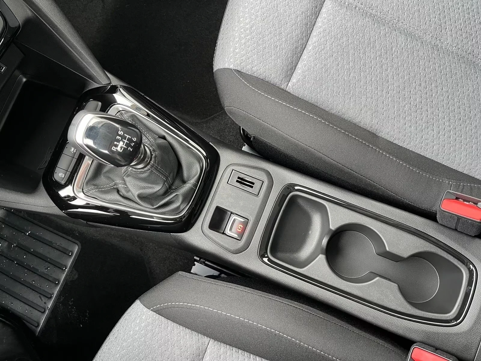 2025 Opel Corsa НОВ! EDITION 101HP CAM NAVI LED CPLAY DIGI 421q — 12