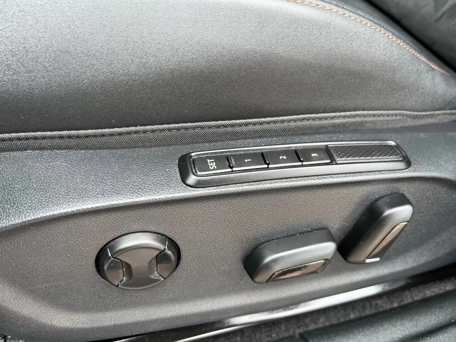 2025 Cupra Terramar 1.5eTSI 150HP MEMO 360 HUD NAVI KLESS CPLAY 431q — 12