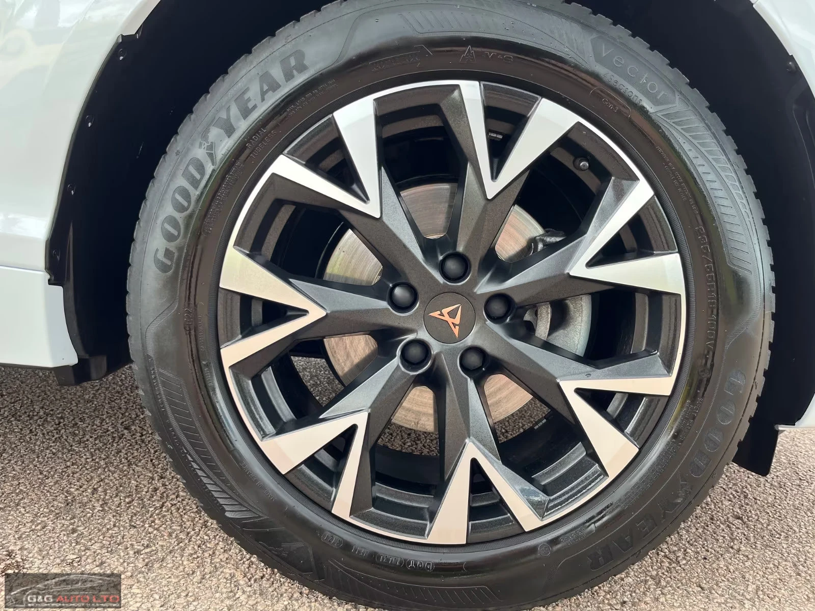 2025 Cupra Terramar 1.5eTSI 150HP MEMO 360 HUD NAVI KLESS CPLAY 431q — 15