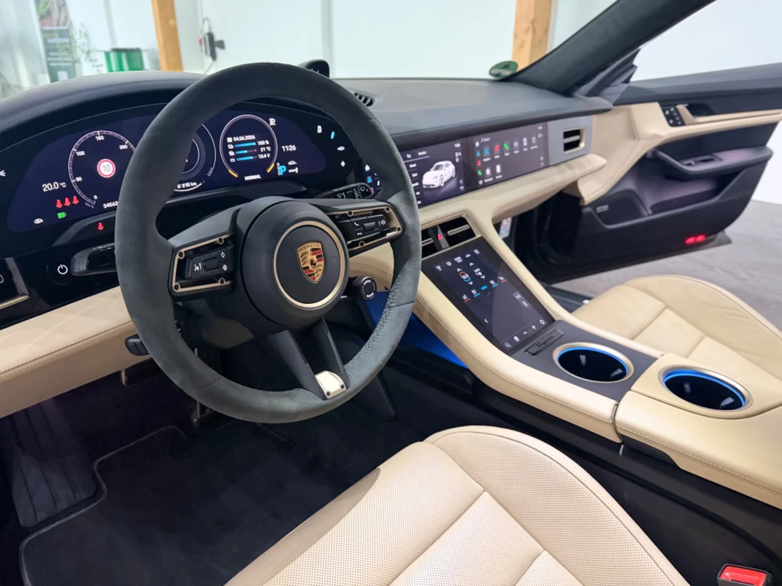 2023 Porsche Taycan GTS 598HP CHRONO 360 TV ACC GLE 496z — 8