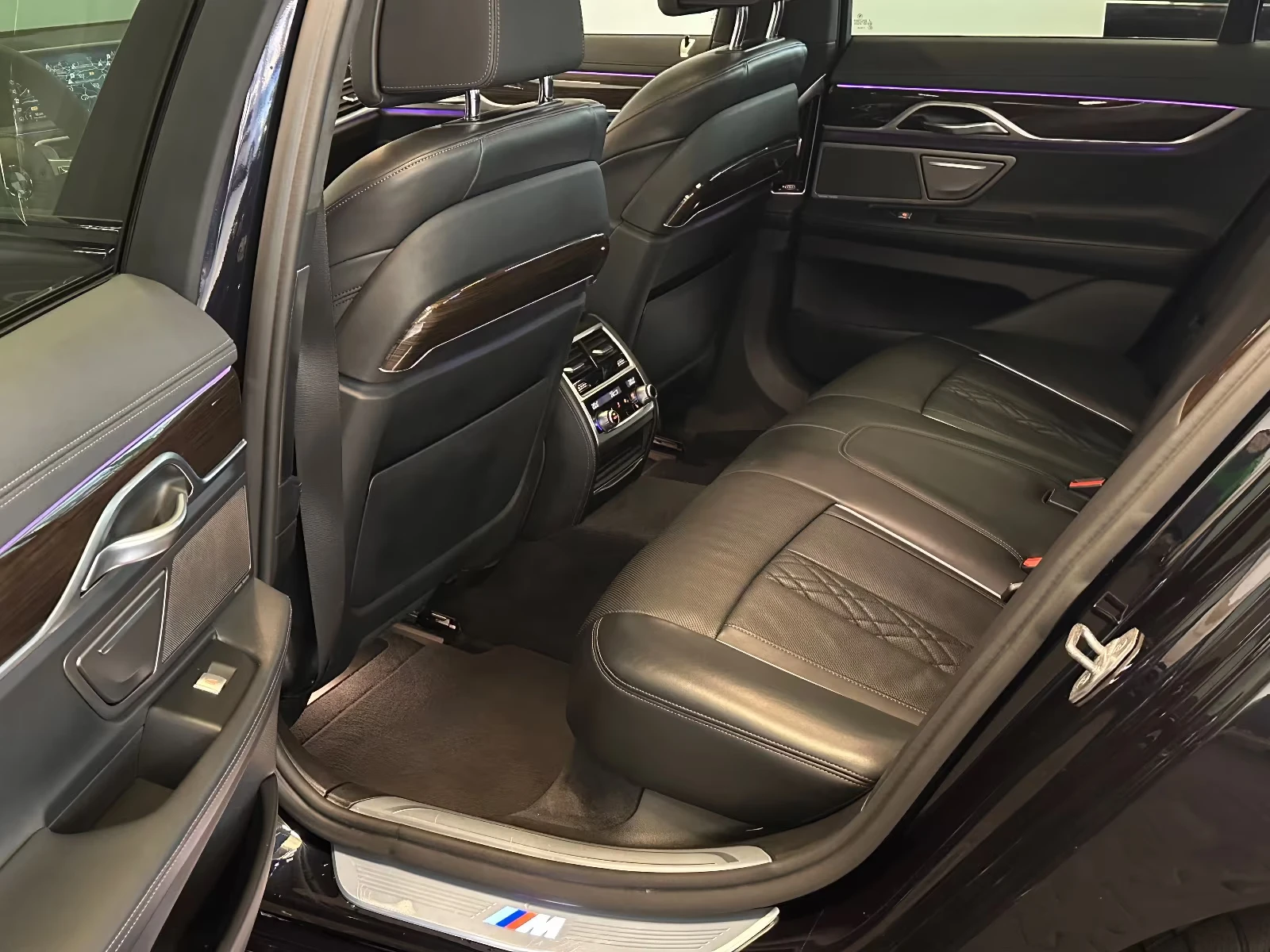 2019 BMW 730d 265HP M-SPORT 4X4 SOFT ОБДУХВАНЕ 276h — 12