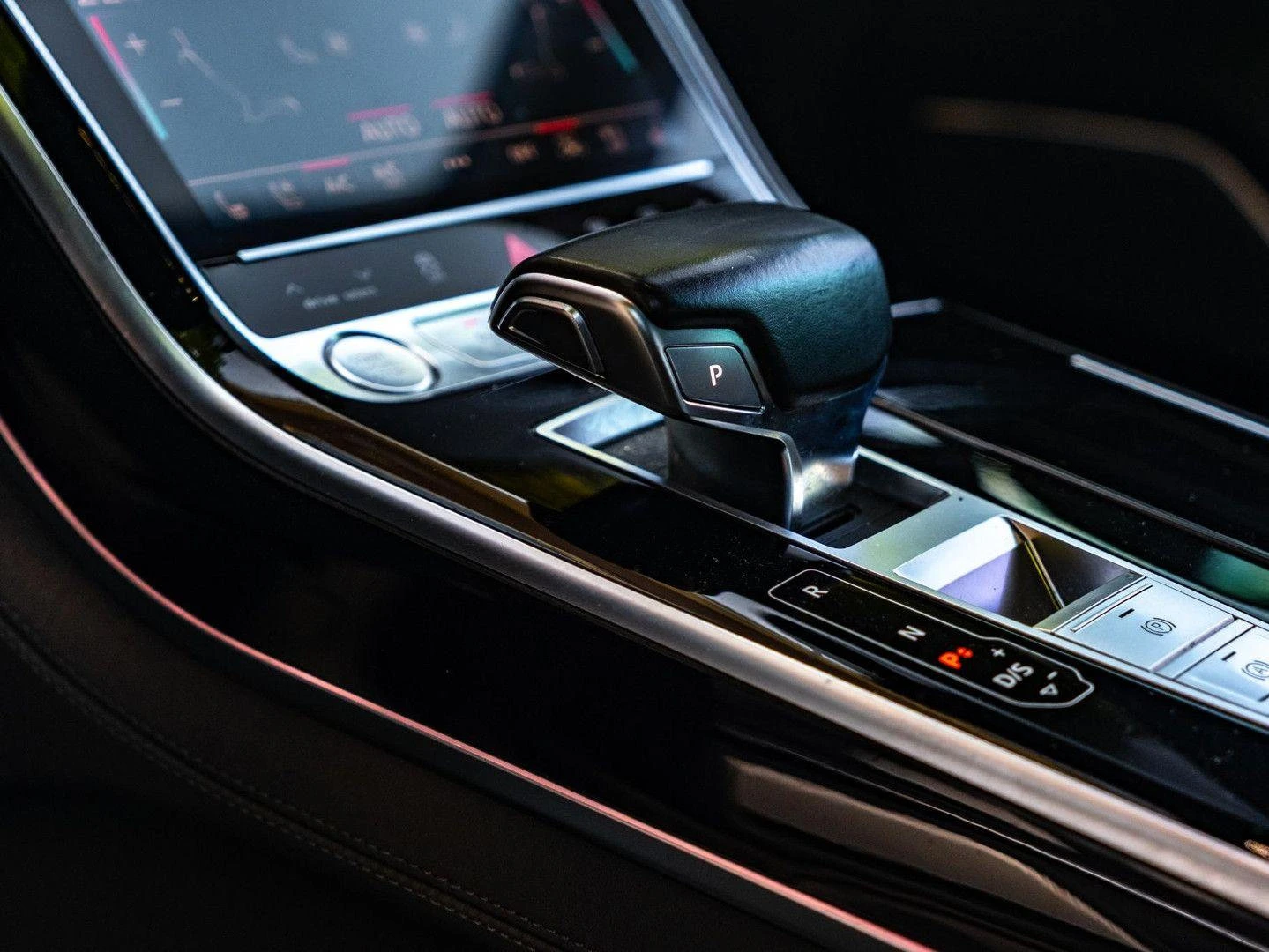 2018 Audi A8 55TFSI 340HP LONG MASSAGE PANO 360 HUD B&O 463q — 10