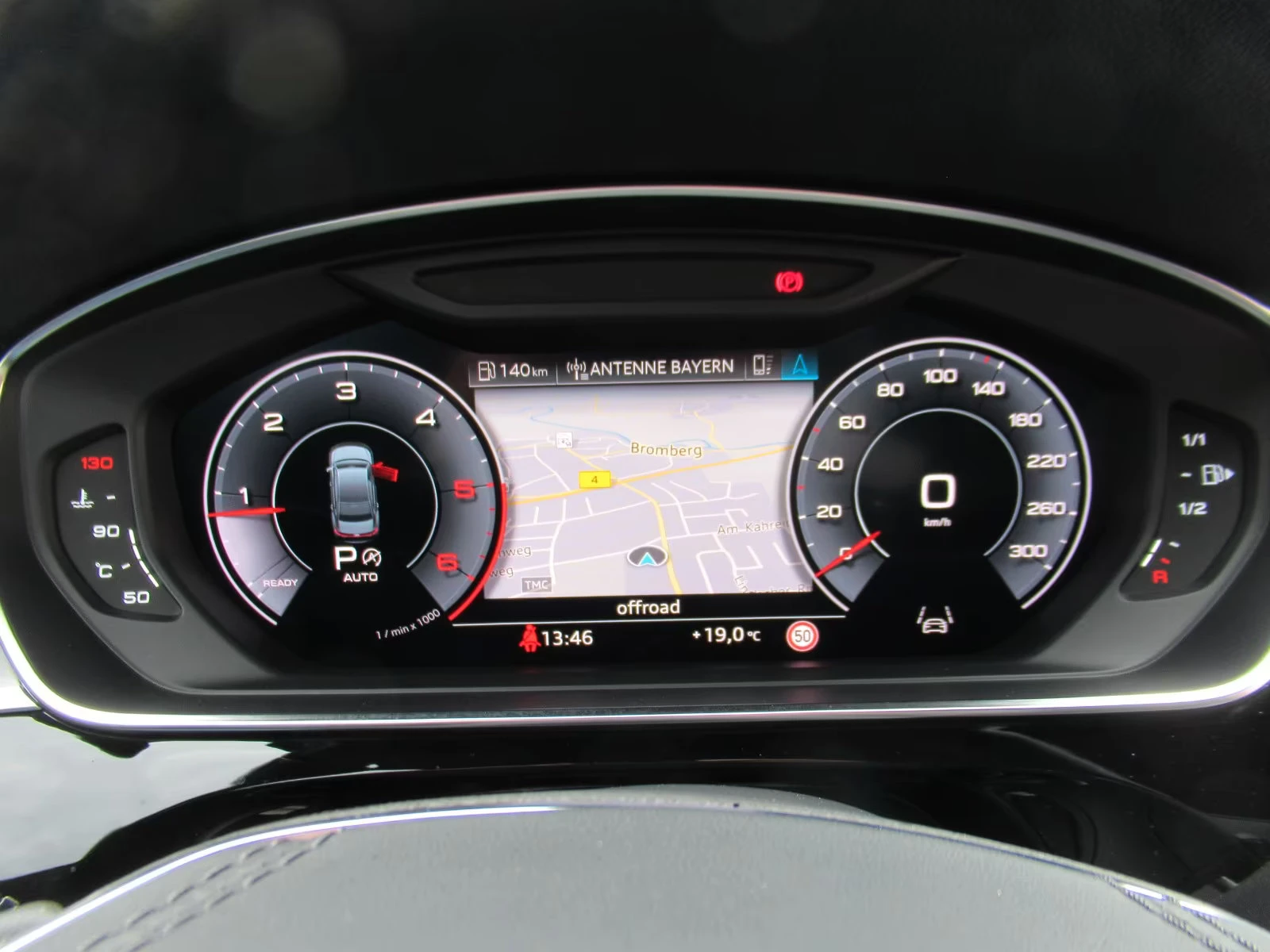 2018 Audi A8 50TDI 286HP MASSAGE AHK PANO HUD MEMO B&O 465q — 10