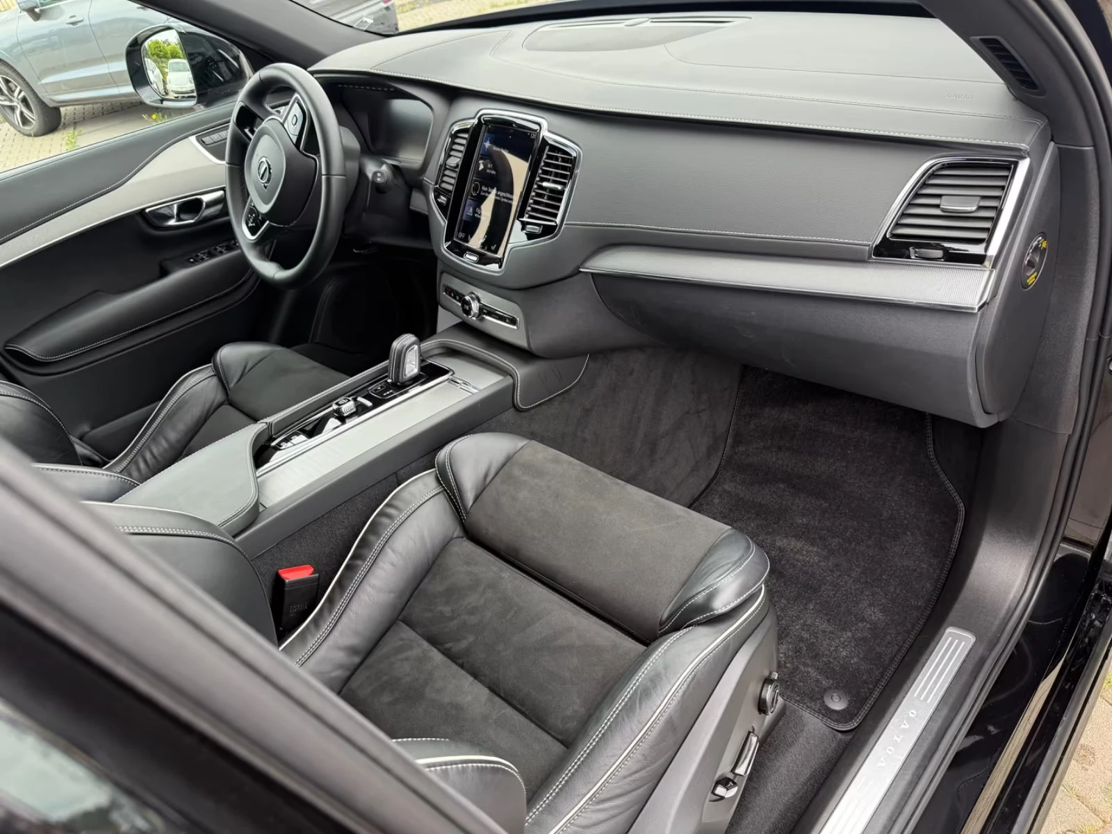 2021 Volvo XC90 B5 R-DESIGN 235HP MEMO CAM NAVI AHK 302gpr — 11