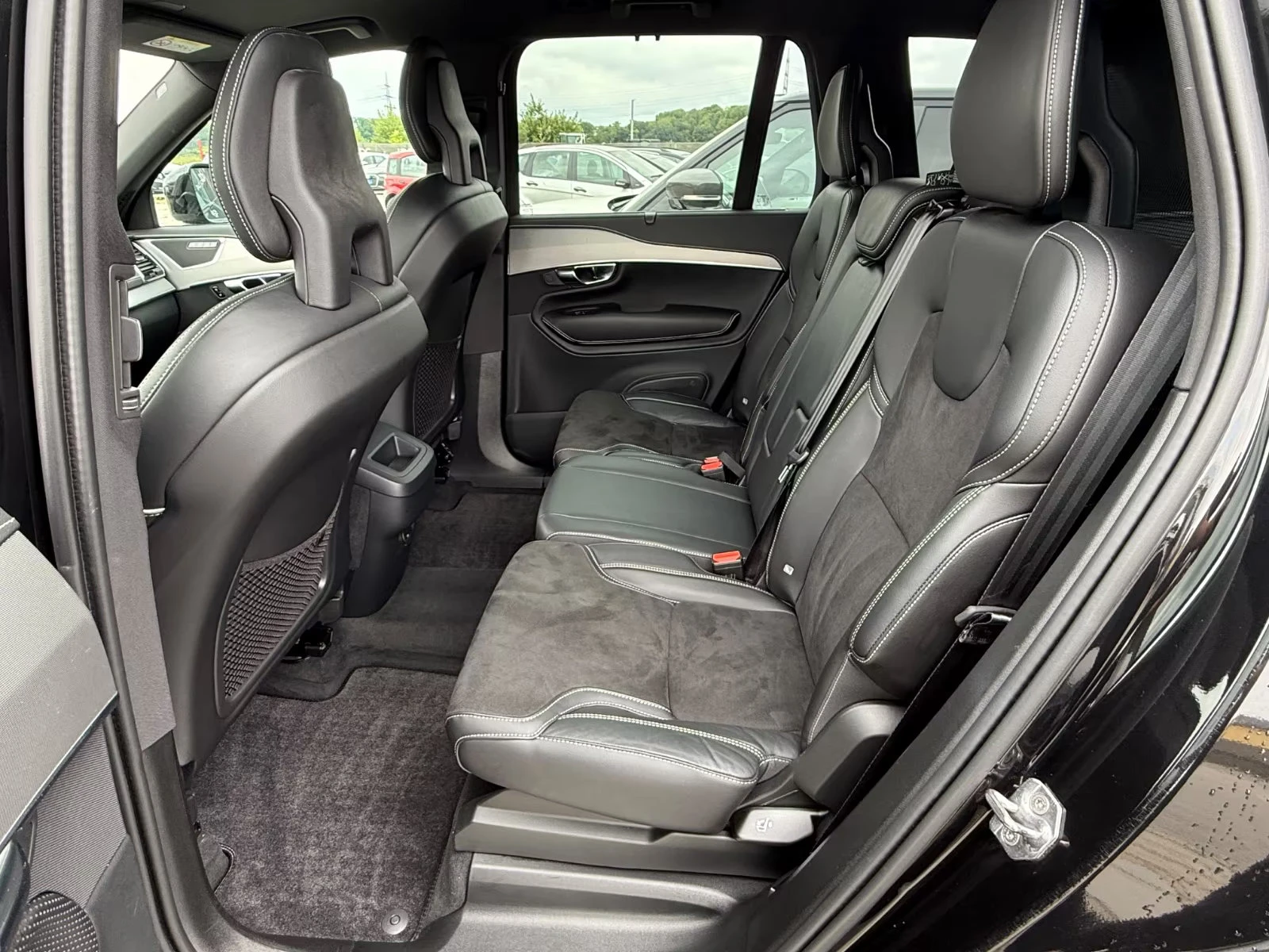 2021 Volvo XC90 B5 R-DESIGN 235HP MEMO CAM NAVI AHK 302gpr — 13