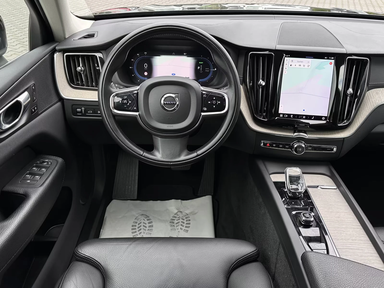 2022 Volvo XC60 INSCRIPTION 398HP PANO MEMO 360 LED DIGI 412g — 11