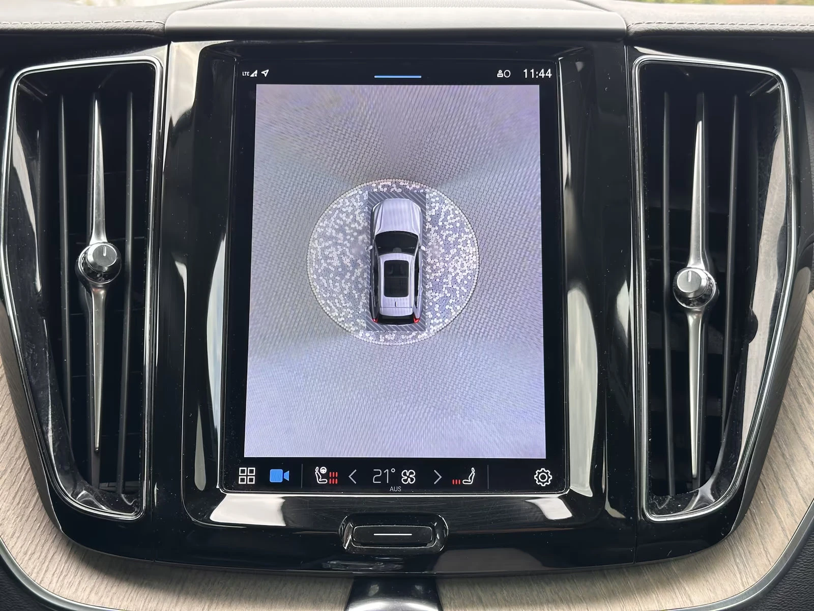 2022 Volvo XC60 INSCRIPTION 398HP PANO MEMO 360 LED DIGI 412g — 13