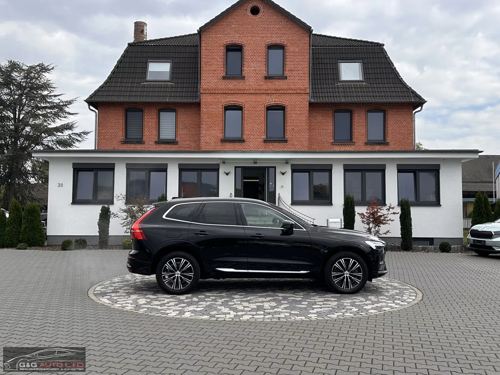 2022 Volvo XC60 INSCRIPTION 398HP PANO MEMO 360 LED DIGI 412g — 6