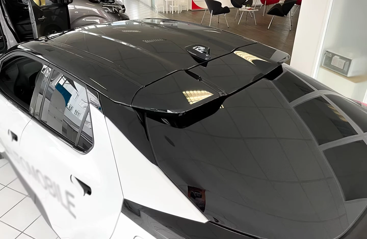 2023 Toyota C-HR 1.8 EUR6d HYBRID 4x2 TEAMD CAM 171D — 6