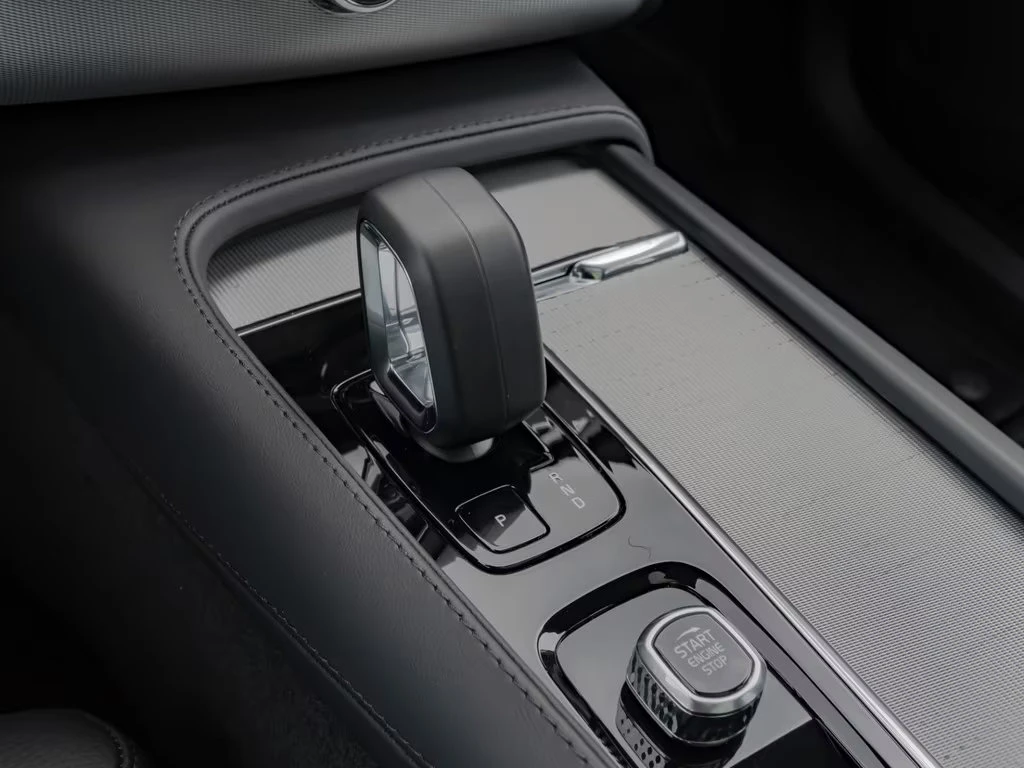 2024 Volvo XC90 PLUS-BRIGHGT 455HP 7S T8 360 PANO MEMO LED 686g — 12