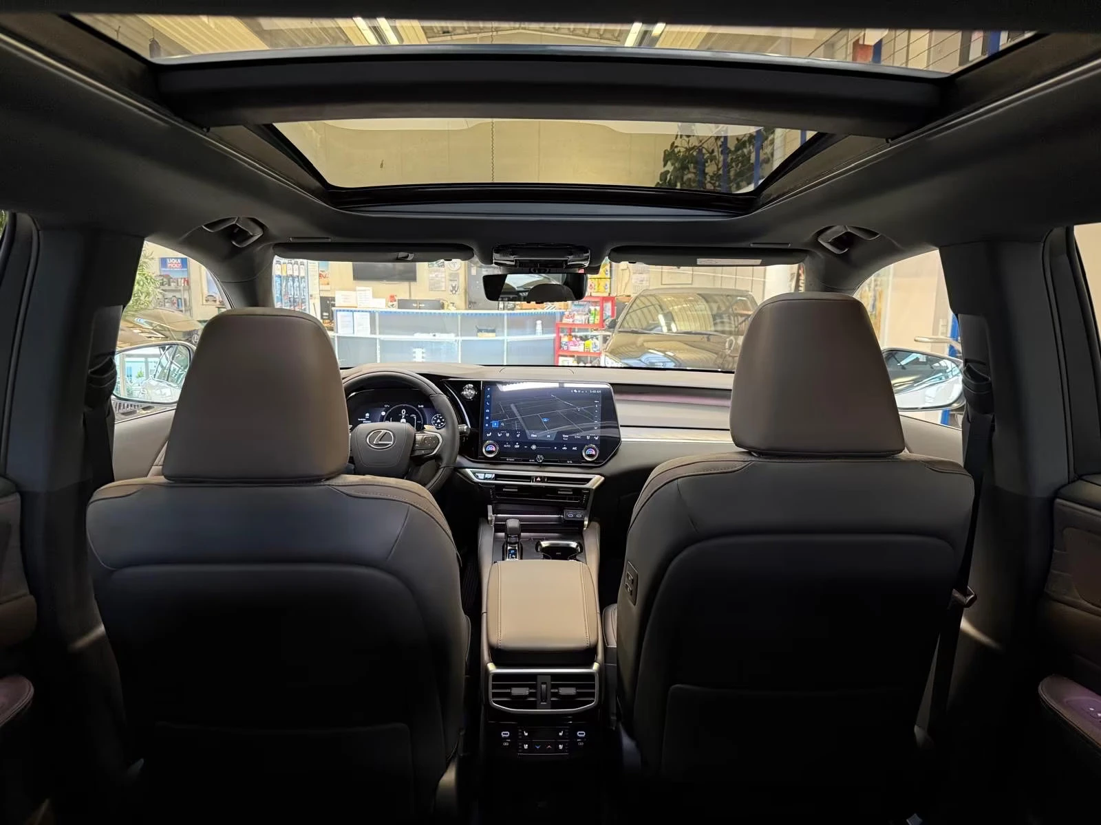 2026 Lexus RX 450h plus НОВ! LUXURY 292HP 4x4 PANO M.LEV 360 HUD MEMO 748g — 12