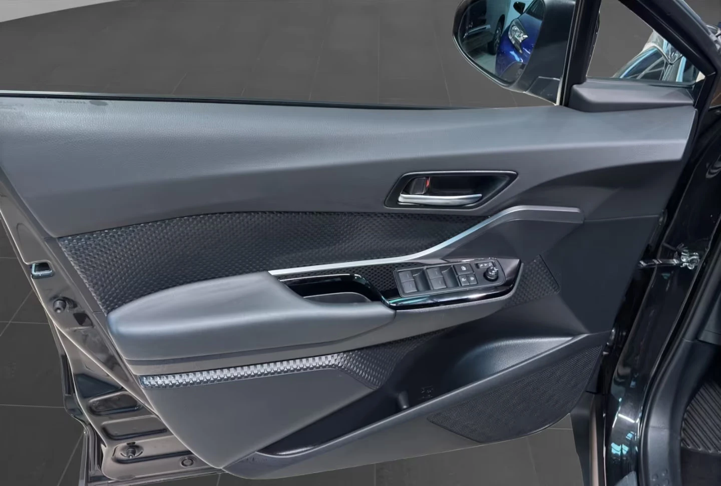 2023 Toyota C-HR 2.0HEV 184HP GR-SPORT CAM JBL LED NAVI CPLAY 794g — 11
