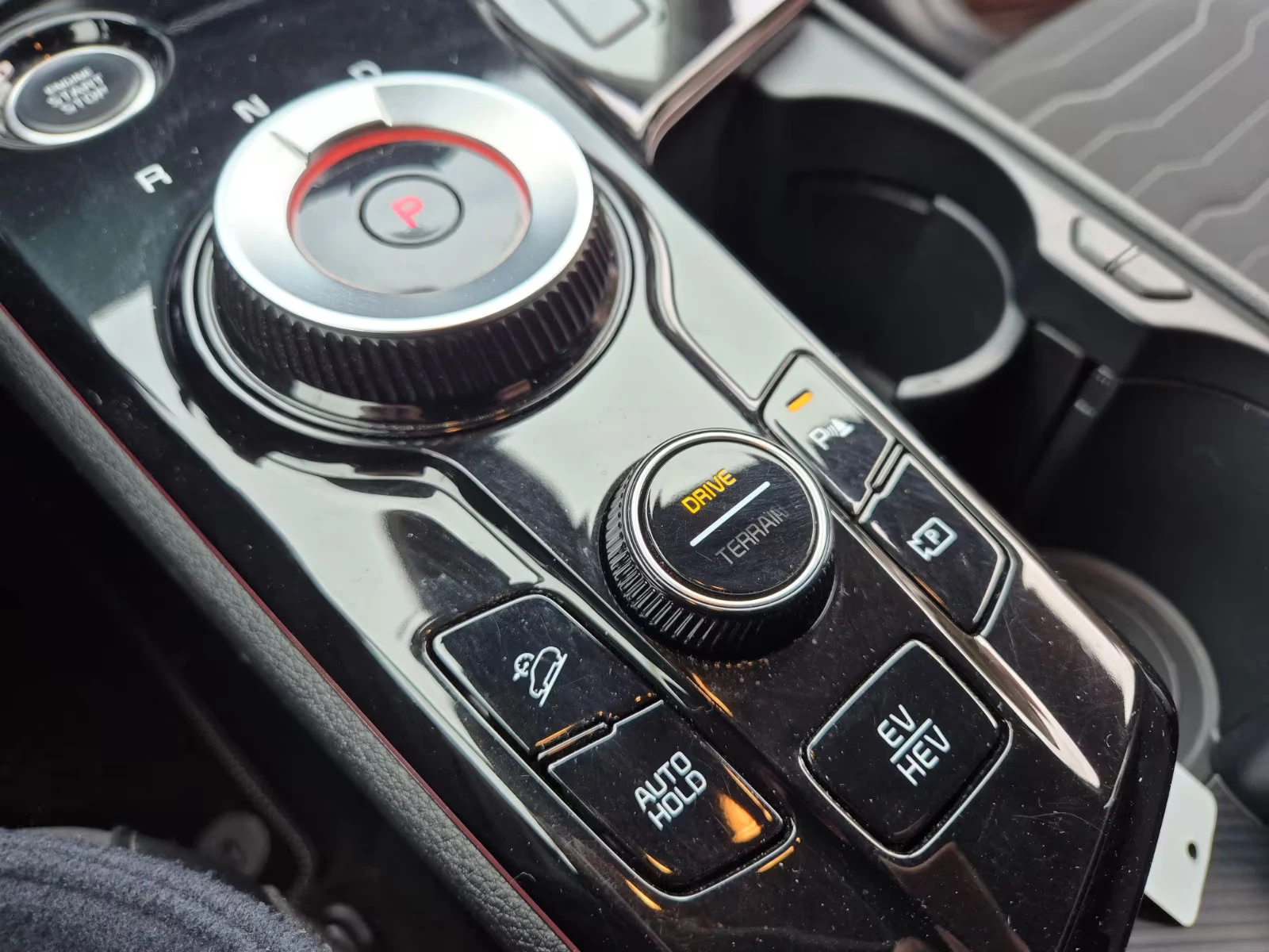 2022 Kia Sportage 1.6PHEV 265HP SPIRIT AWD CAM NAVI KLESS CPLAY 803g — 11