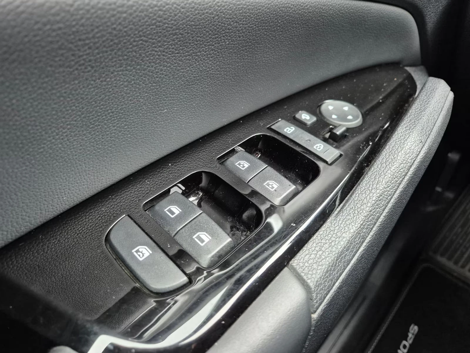 2022 Kia Sportage 1.6PHEV 265HP SPIRIT AWD CAM NAVI KLESS CPLAY 803g — 13