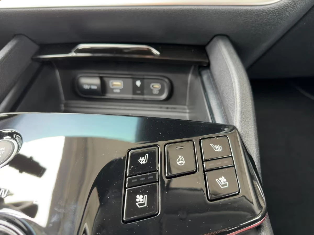 2025 Kia Sportage 1.6PHEV 252HP SPIRIT 360 NAVI ACC KLESS 806g — 12