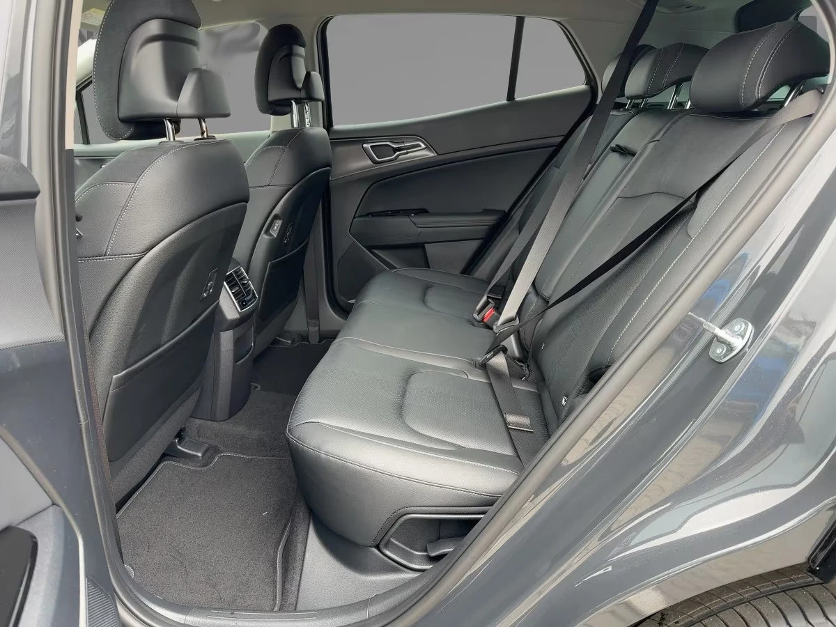 2025 Kia Sportage 1.6PHEV 252HP SPIRIT 360 NAVI ACC KLESS 806g — 14