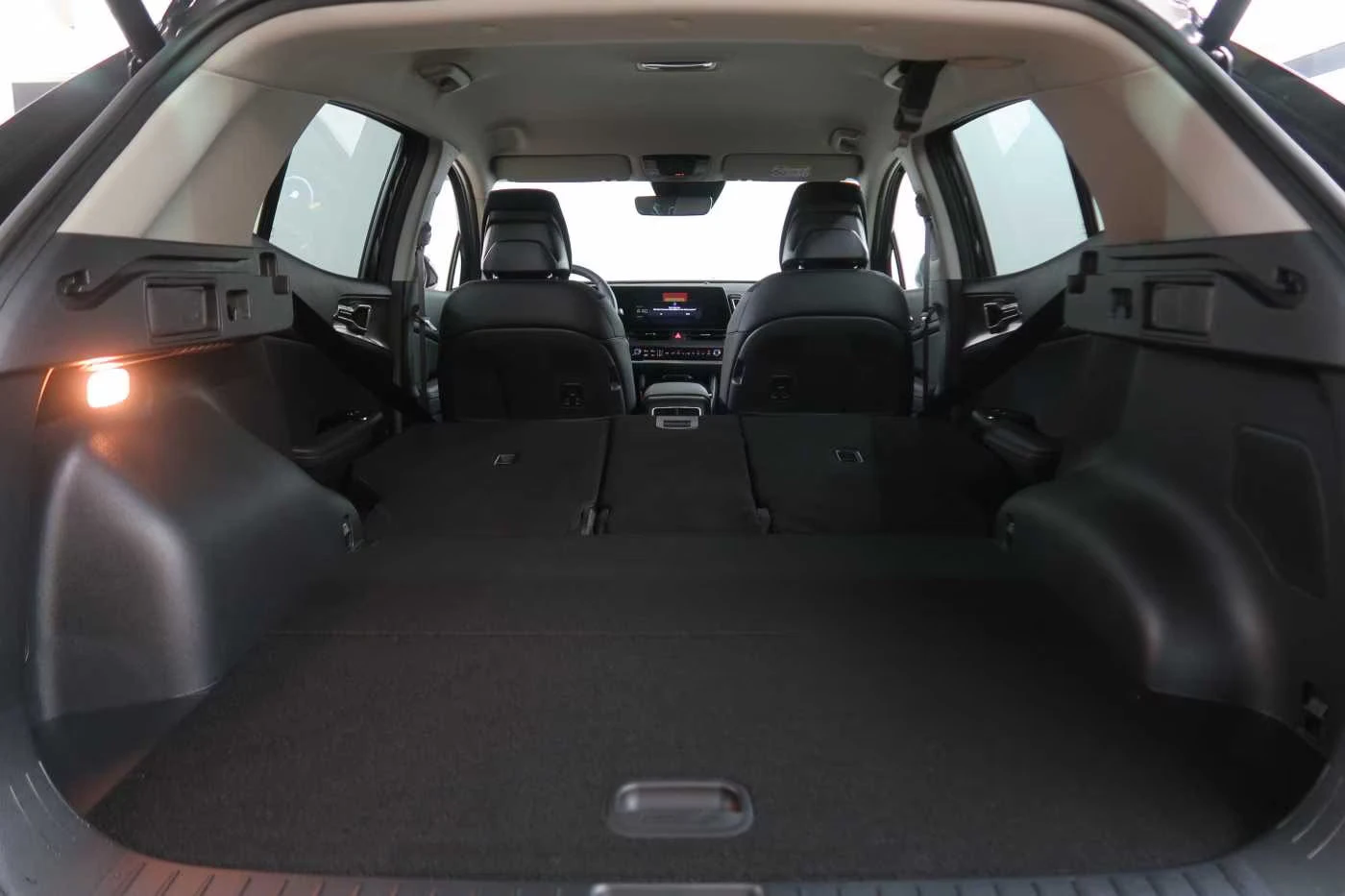 2025 Kia Sportage НОВ!1.6PHEV 252HP SPIRIT 360 4X4 NAVI LED 967v — 6