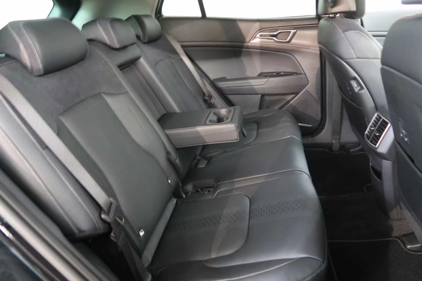 2025 Kia Sportage НОВ!1.6PHEV 252HP SPIRIT 360 4X4 NAVI LED 967v — 13