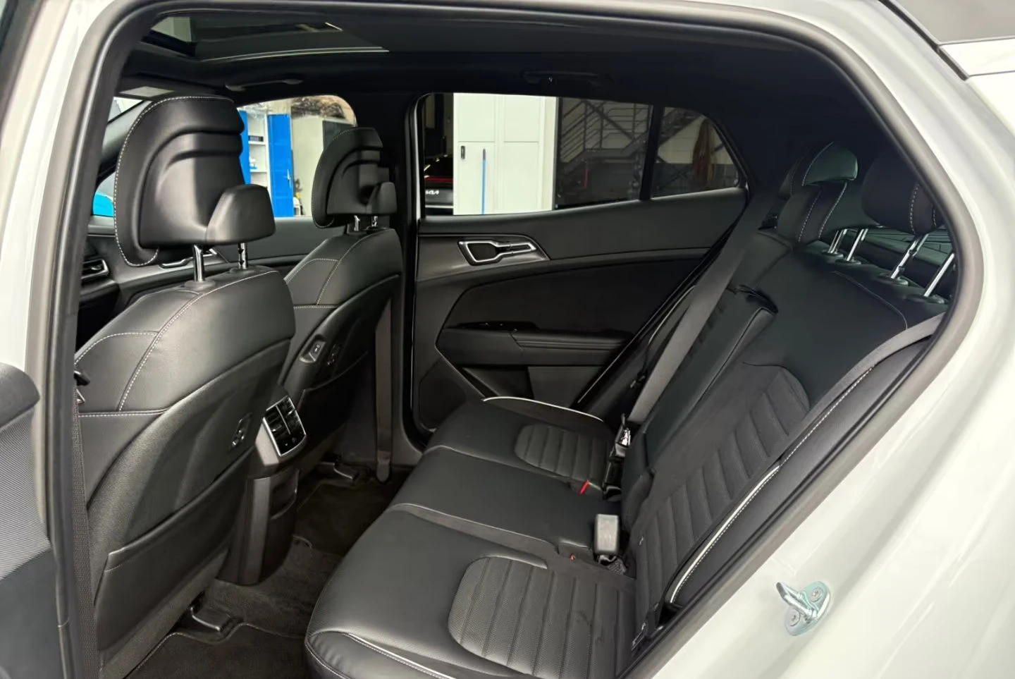 2025 Kia Sportage 1.6PHEV 252HP GT-LINE PANO MEMO 4WD LED 808g — 14