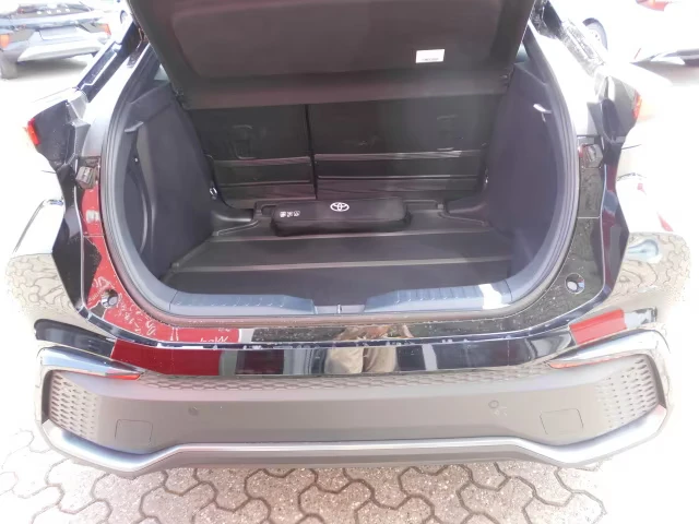 2024 Toyota C-HR 2.0 HEV 197HP GR CAM NAVI 142h — 6