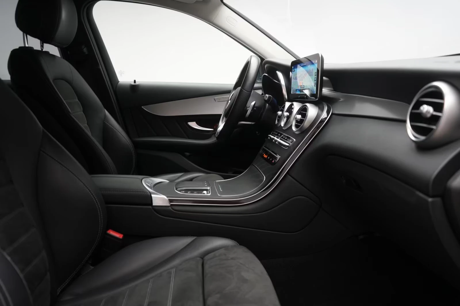 2021 Mercedes-Benz GLC 220 d 4MATIC 194HP AMG 9G-TRONIC DISTR. CAM 849g — 13
