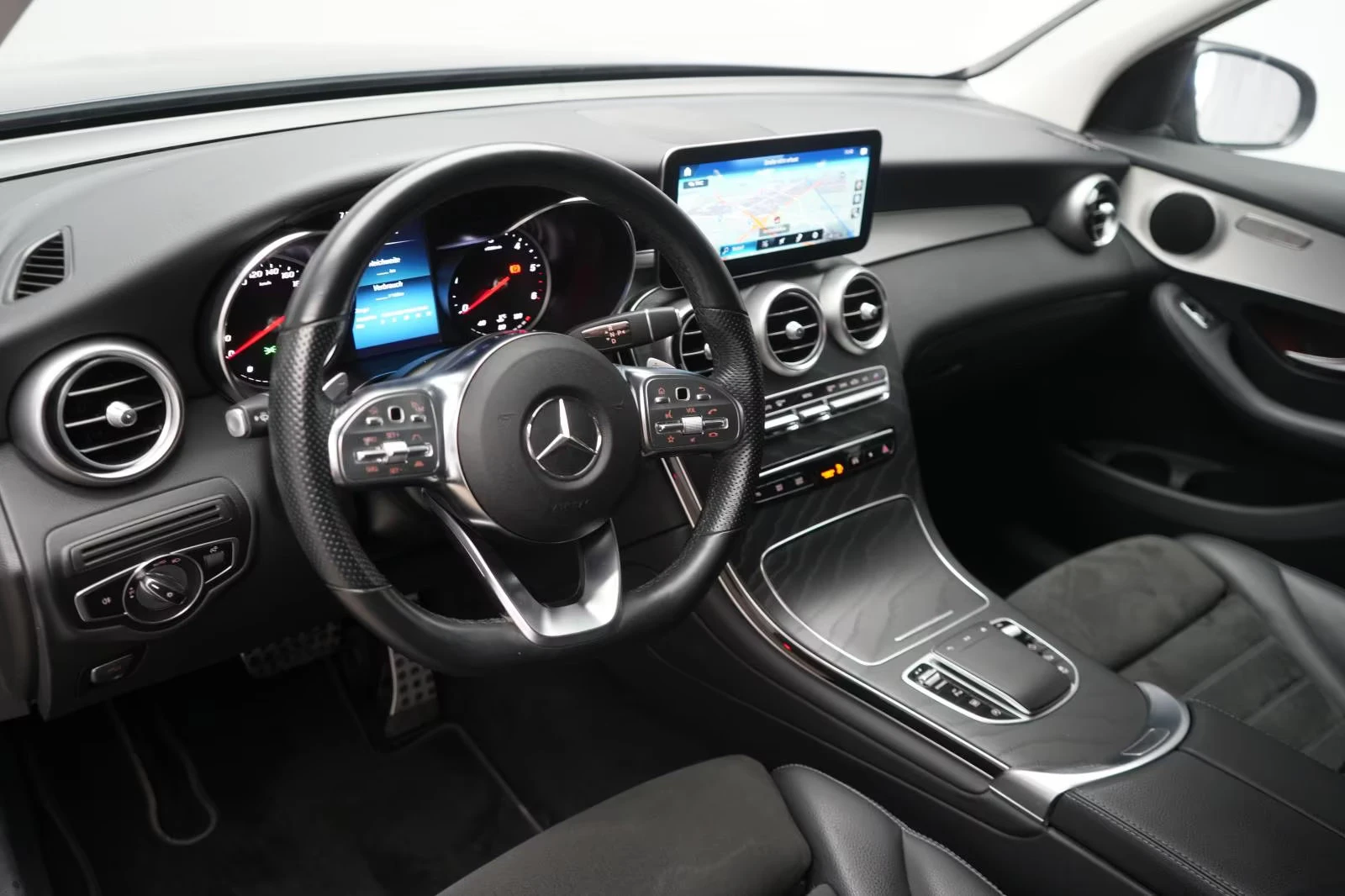 2021 Mercedes-Benz GLC 220 d 4MATIC 194HP AMG 9G-TRONIC DISTR. CAM 849g — 9