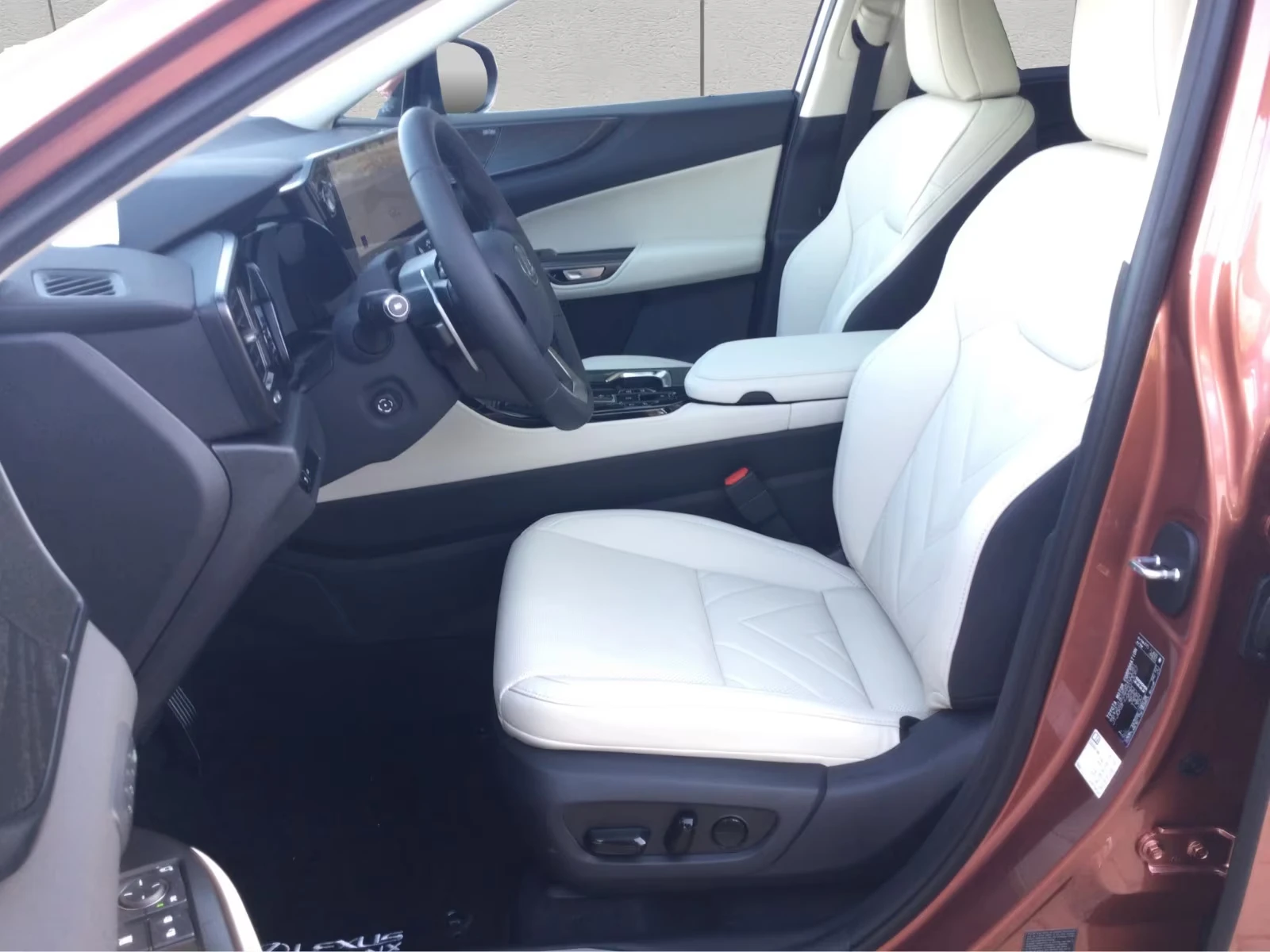 2026 Lexus NX 450 h+ НОВ! LUXURY ВС. ЕКСТРИ ИЗБОР ЦВЯТ M.LEV 149h — 7