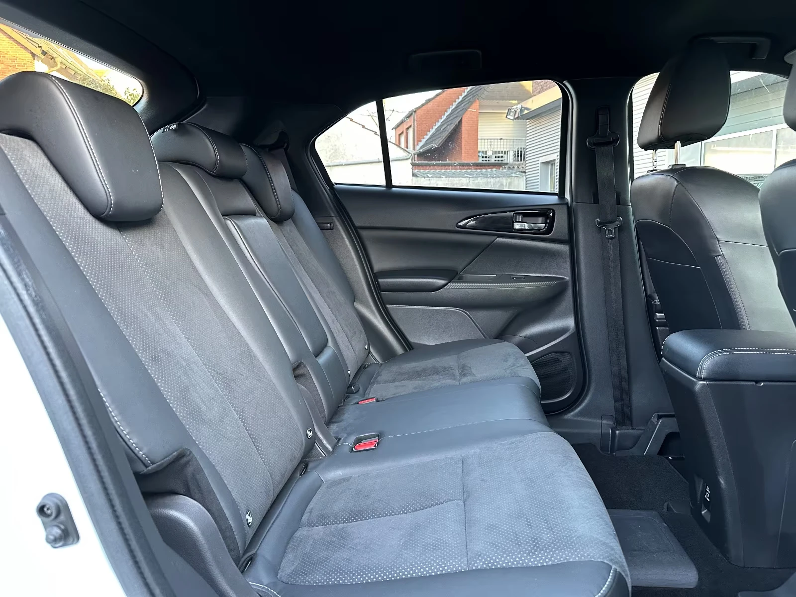 2022 Mitsubishi Eclipse Cross PLUS 188H DISTR NAVI CAM 152h — 13