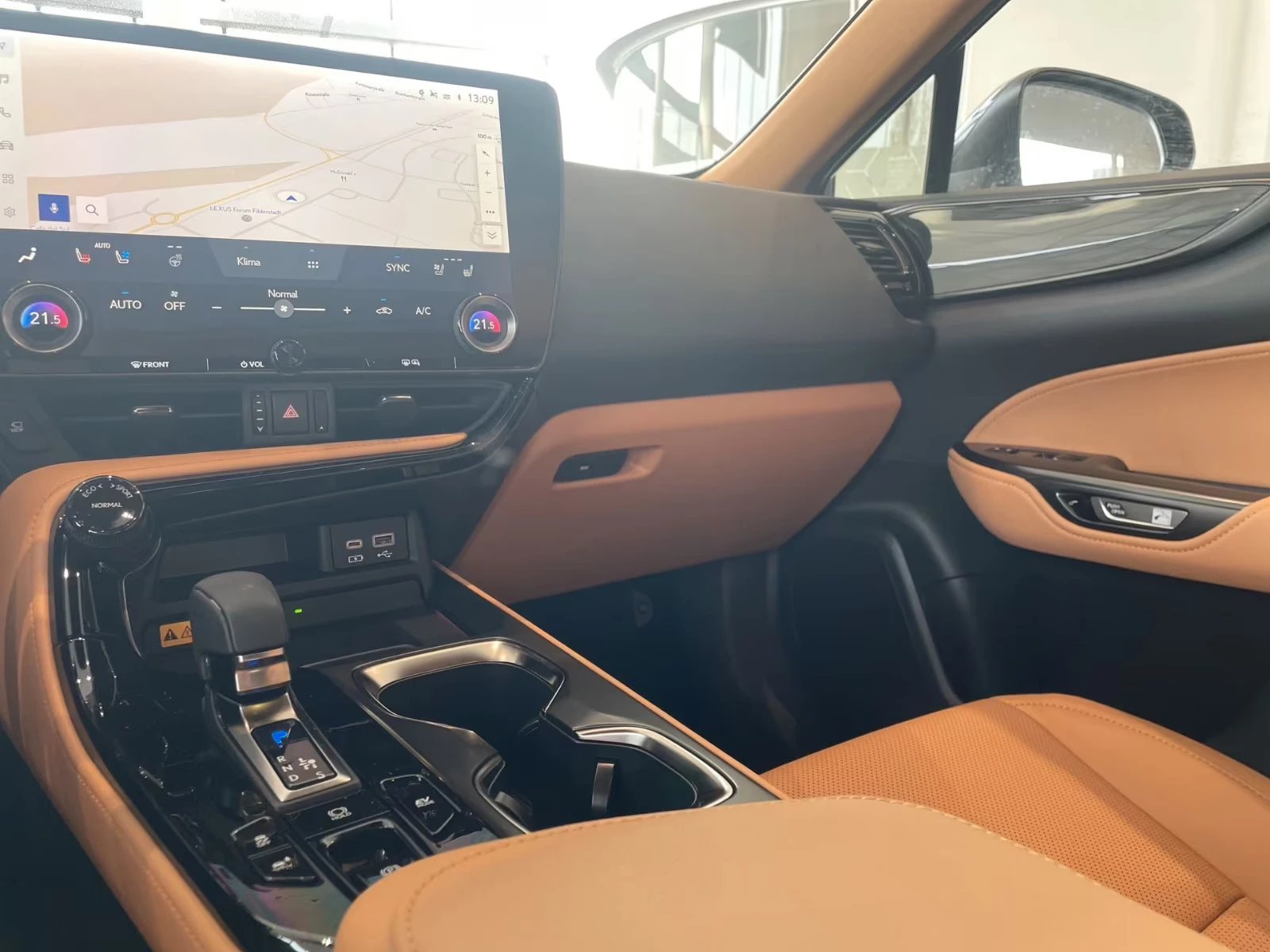 2026 Lexus NX 450 h+ НОВ! EXECUTIVE ВС. ЕКСТРИ ИЗБОР ЦВЯТ PANO 153h — 9
