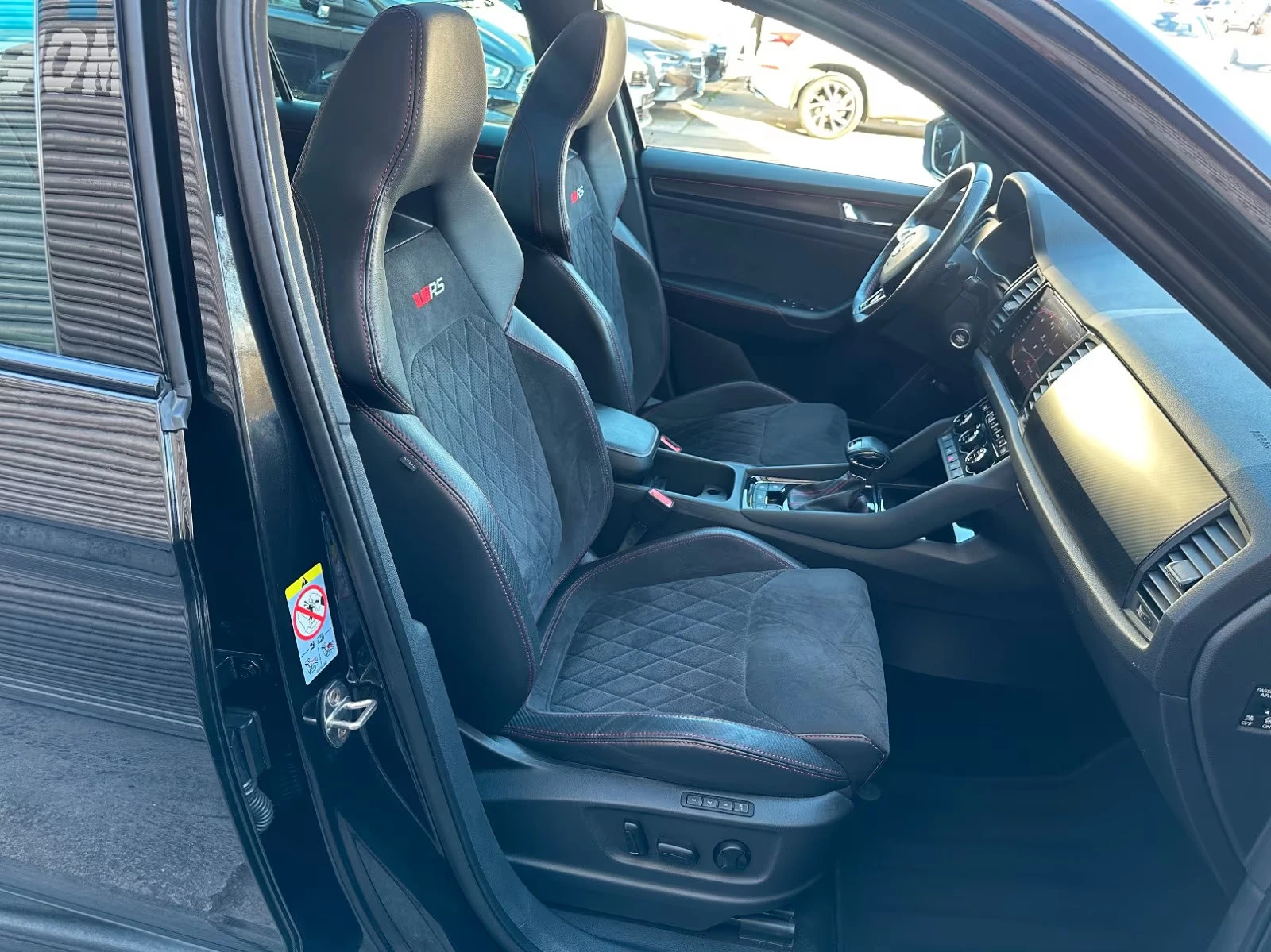 2020 Skoda Kodiaq RS 239HP 4X4 PANO 360 LED AMBIENT 154z — 10