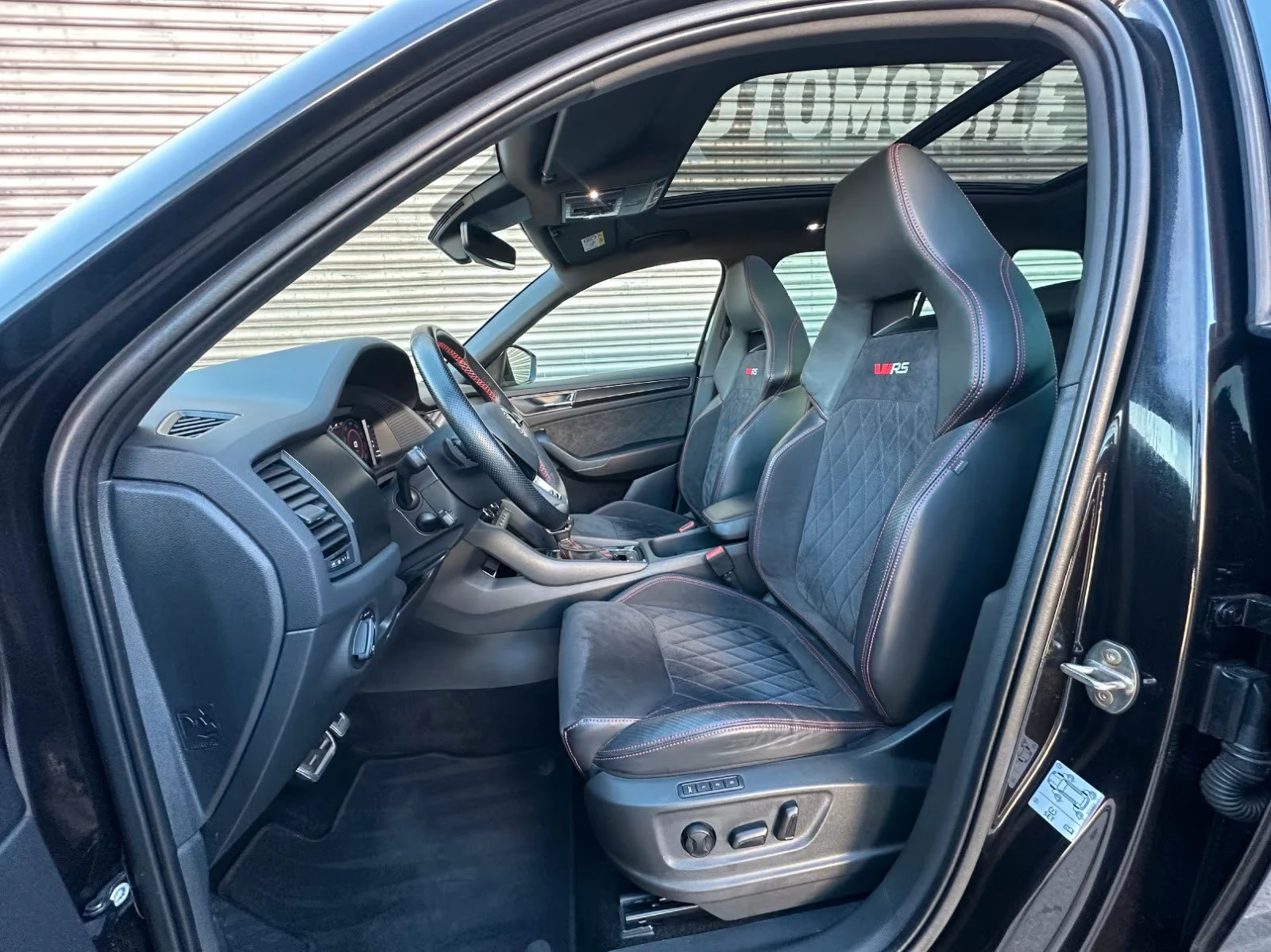 2020 Skoda Kodiaq RS 239HP 4X4 PANO 360 LED AMBIENT 154z — 9