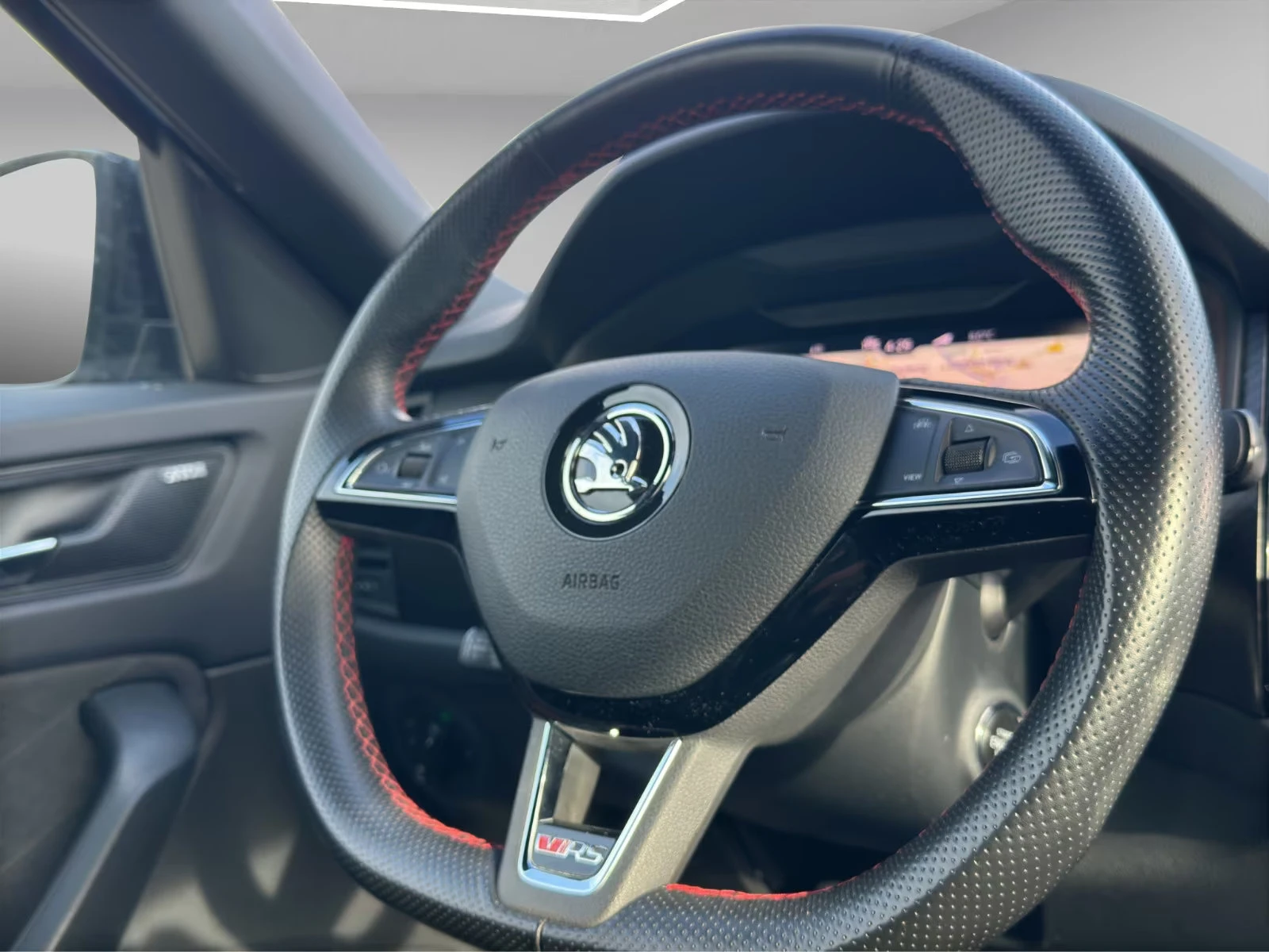 2020 Skoda Kodiaq RS 239HP 4X4 PANO 360 LED AMBIENT 155z — 10