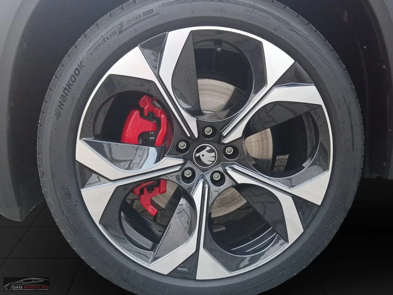 2025 Skoda Kodiaq RS 265HP 4X4 PANO MATRIX 360 ACC 160z — 8